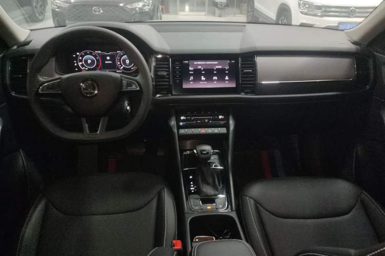 Used Skoda Kodiaq 2021 TSI330 5-Seat Two-Wheel Drive Comfort Edition Interior 2