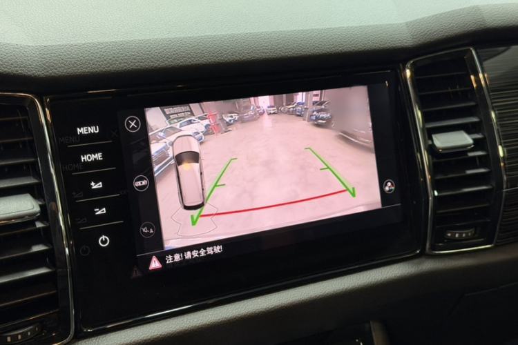 Used Skoda Kodiaq 2021 TSI330 5-Seater Two-Wheel-Drive Luxury Plus Edition Interior 4