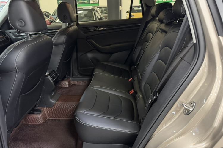 Used Skoda Kodiaq 2021 TSI330 5-Seater Two-Wheel-Drive Luxury Plus Edition Interior 7