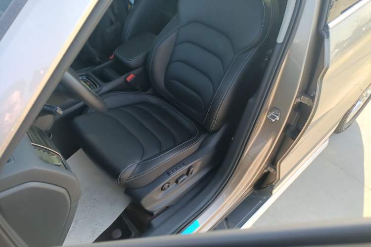 Used Skoda Kodiaq 2021 TSI330 5-Seater Two-Wheel-Drive Luxury Plus Edition Left Front Seat