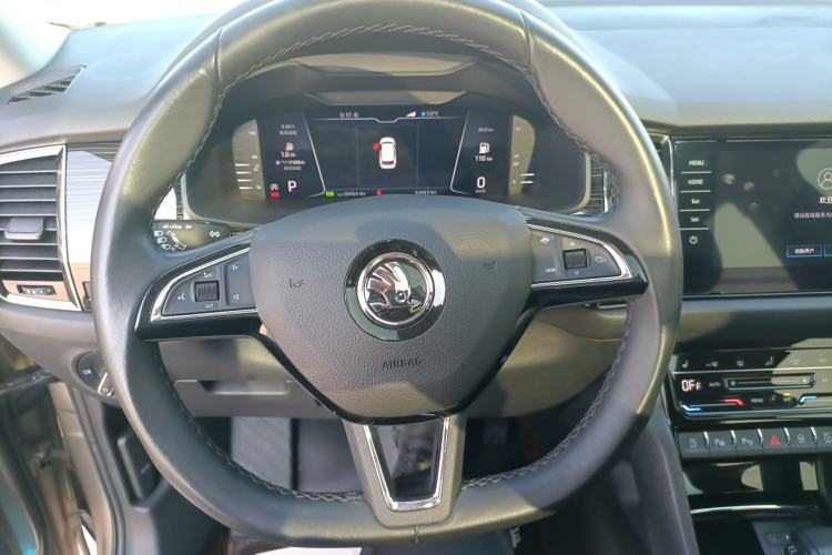 Used Skoda Kodiaq 2021 TSI330 5-Seater Two-Wheel-Drive Luxury Plus Edition Steering Wheel