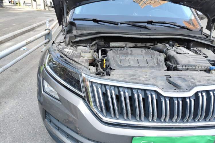 Used Skoda Kodiaq 2021 TSI330 7-Seater Two-Wheel-Drive Luxury Plus Edition Engine Bay Right