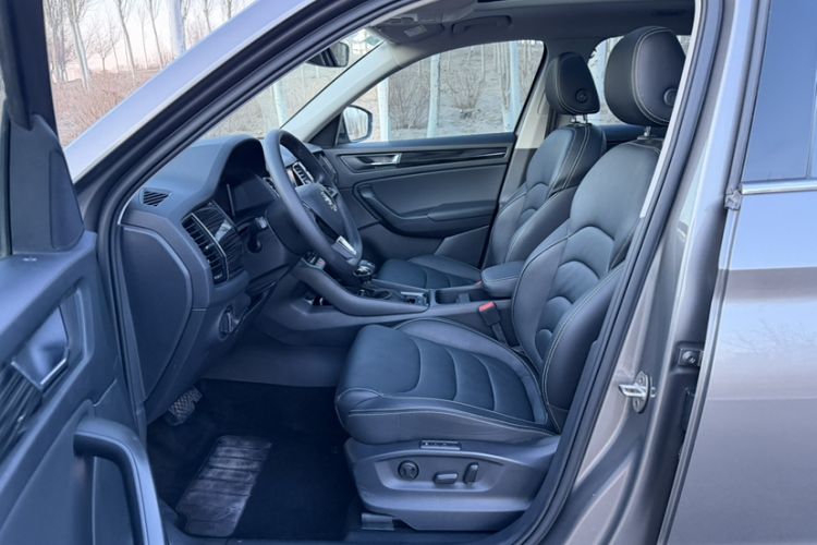 Used Skoda Kodiaq 2021 TSI330 7-Seater Two-Wheel-Drive Luxury Plus Edition Interior 3