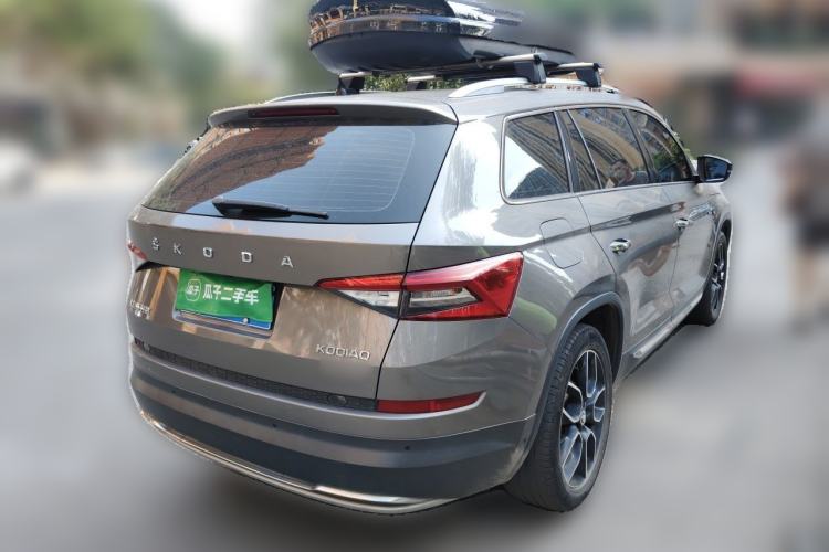 Used Skoda Kodiaq 2021 TSI330 7-Seater Two-Wheel-Drive Luxury Plus Edition Rear Right 45 Deg