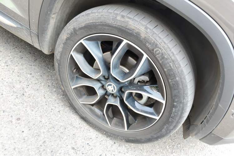 Used Skoda Kodiaq 2021 TSI330 7-Seater Two-Wheel-Drive Luxury Plus Edition Right Front Wheel Hub
