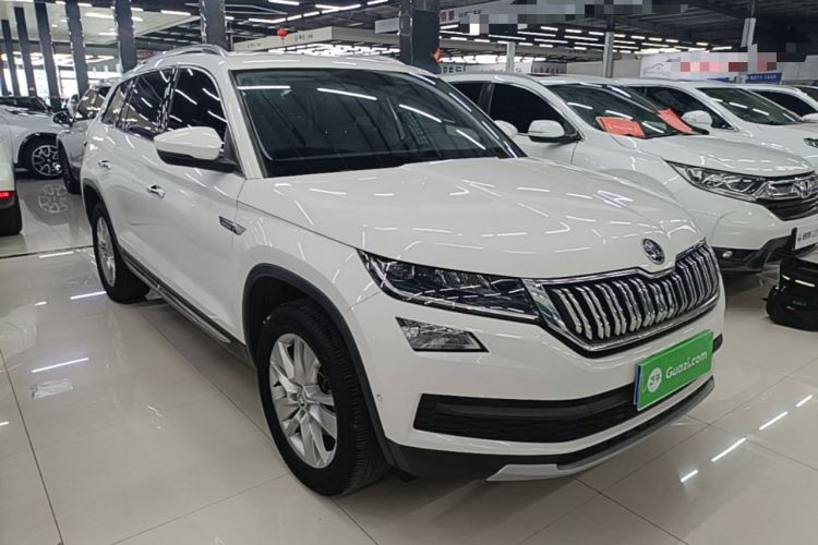 Used Skoda Kodiaq 2021 TSI330 7-Seater Two-Wheel-Drive Luxury Plus Edition Front Right 45 Deg