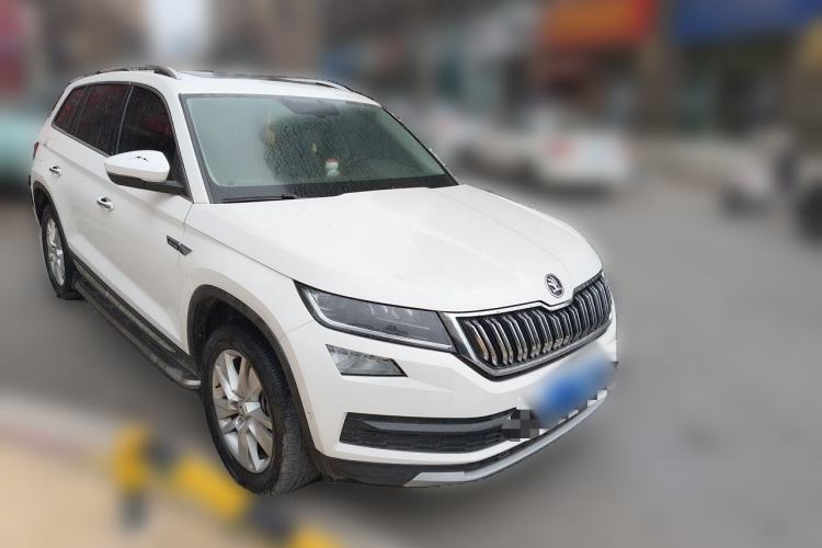 Used Skoda Kodiaq 2021 TSI330 5-Seater Two-Wheel-Drive Luxury Plus Edition Front Right 45 Deg