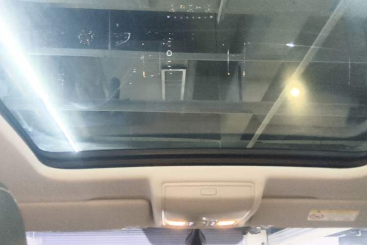 Used Skoda Kodiaq 2021 TSI330 5-Seater Two-Wheel-Drive Luxury Plus Edition Headliner