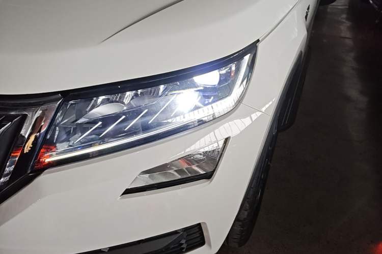 Used Skoda Kodiaq 2021 TSI330 5-Seater Two-Wheel-Drive Luxury Plus Edition Left Front Headlight