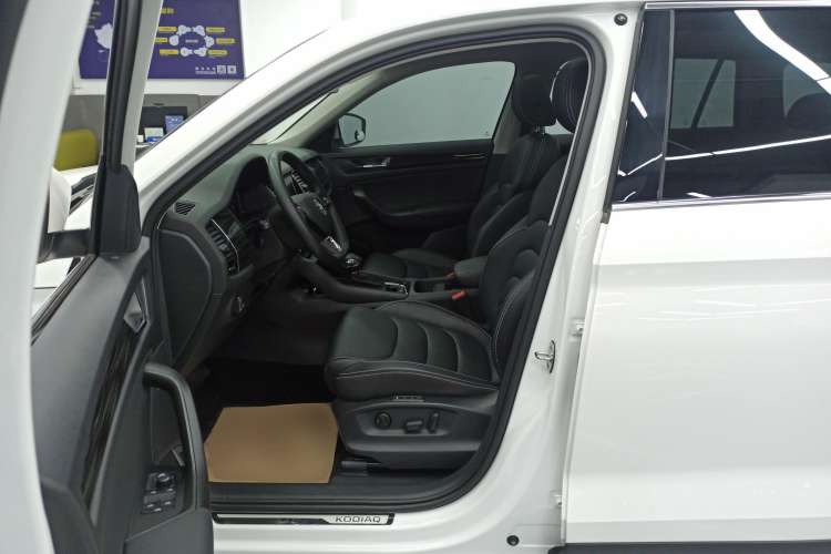 Used Skoda Kodiaq 2021 TSI330 5-Seater Two-Wheel-Drive Luxury Plus Edition Left Front Seat