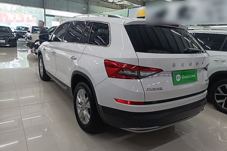 Used Skoda Kodiaq 2021 TSI330 7-Seater Two-Wheel-Drive Luxury Plus Edition Rear Left 45 Deg