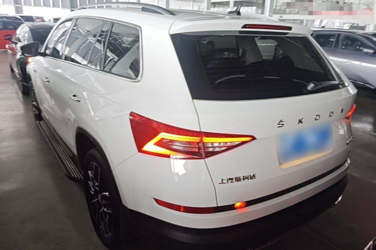 Used Skoda Kodiaq 2021 TSI330 5-Seater Two-Wheel-Drive Luxury Plus Edition Rear Left 45 Deg