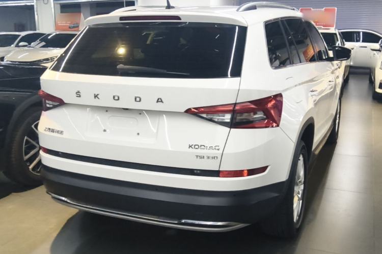 Used Skoda Kodiaq 2021 TSI330 5-Seater Two-Wheel-Drive Luxury Plus Edition Rear Right 45 Deg