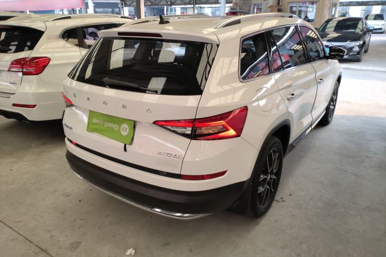 Used Skoda Kodiaq 2021 TSI330 5-Seater Two-Wheel-Drive Luxury Plus Edition Rear Right 45 Deg