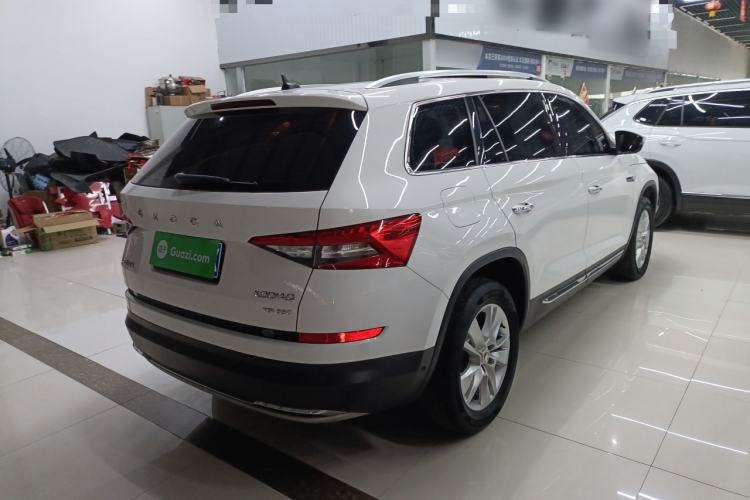 Used Skoda Kodiaq 2021 TSI330 7-Seater Two-Wheel-Drive Luxury Plus Edition Rear Right 45 Deg