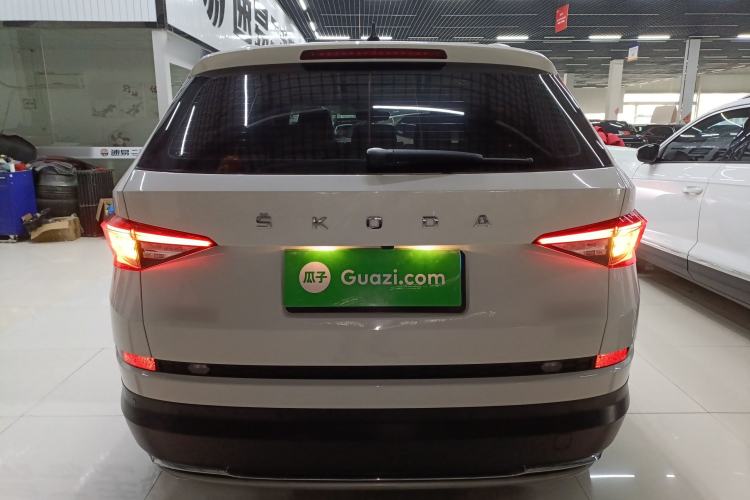 Used Skoda Kodiaq 2021 TSI330 7-Seater Two-Wheel-Drive Luxury Plus Edition Rear