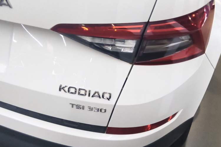 Used Skoda Kodiaq 2021 TSI330 5-Seater Two-Wheel-Drive Luxury Plus Edition Right Rear Taillight