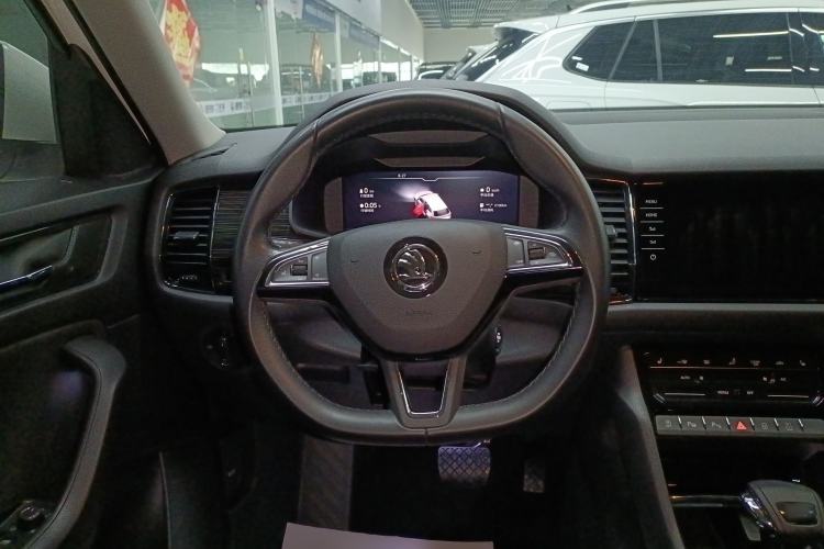 Used Skoda Kodiaq 2021 TSI330 7-Seater Two-Wheel-Drive Luxury Plus Edition Steering Wheel