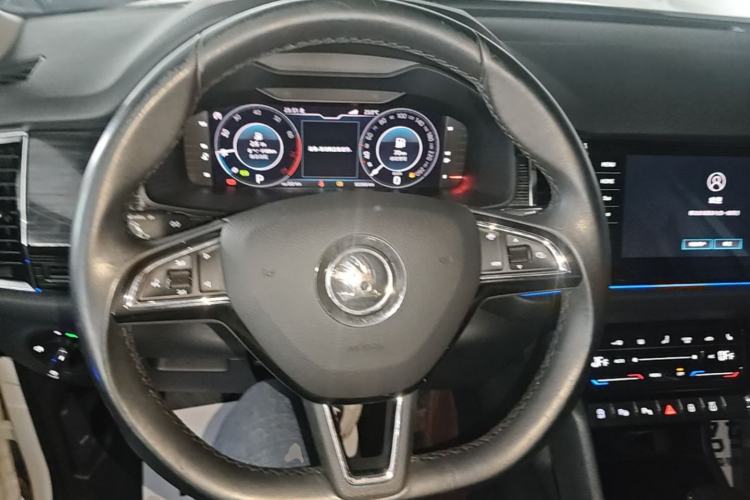 Used Skoda Kodiaq 2021 TSI330 5-Seater Two-Wheel-Drive Luxury Plus Edition Steering Wheel