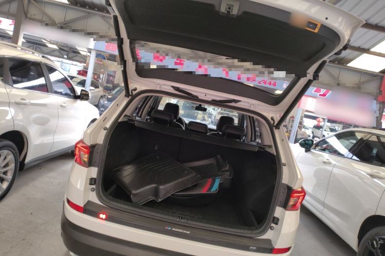 Used Skoda Kodiaq 2021 TSI330 5-Seater Two-Wheel-Drive Luxury Plus Edition Trunk