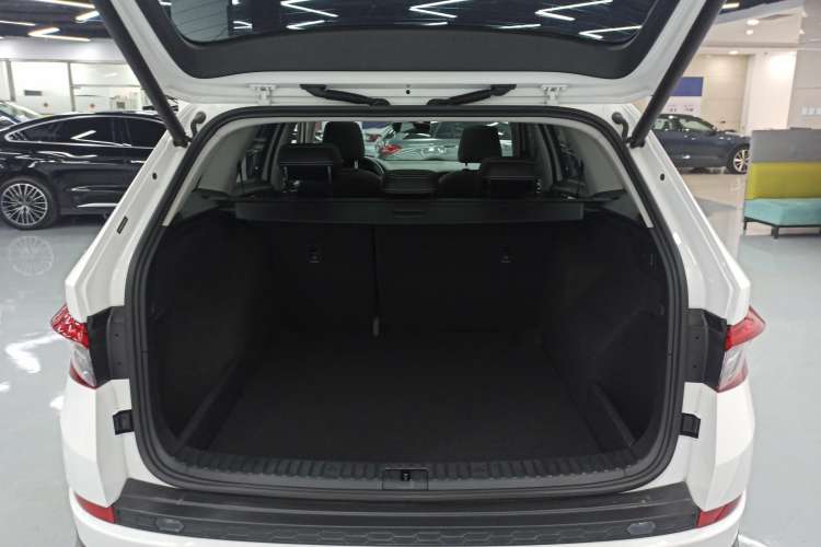 Used Skoda Kodiaq 2021 TSI330 5-Seater Two-Wheel-Drive Luxury Plus Edition Trunk