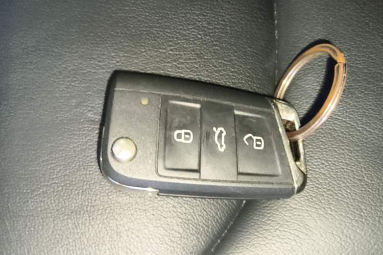 Used Skoda Kodiaq 2021 TSI330 5-Seater Two-Wheel-Drive Luxury Plus Edition Vehicle Key