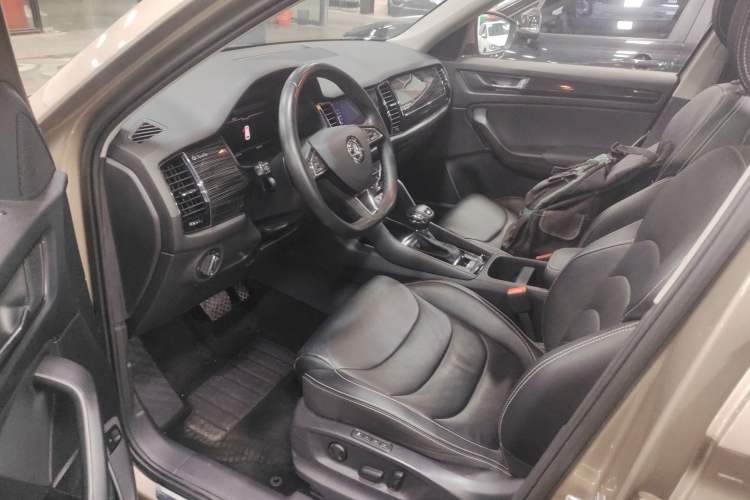 Used Skoda Kodiaq 2021 TSI330 7-Seater Two-Wheel-Drive Luxury Plus Edition Driver Seat