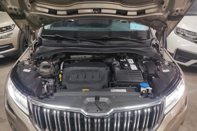 Used Skoda Kodiaq 2021 TSI330 5-Seater Two-Wheel-Drive Luxury Plus Edition Engine Bay