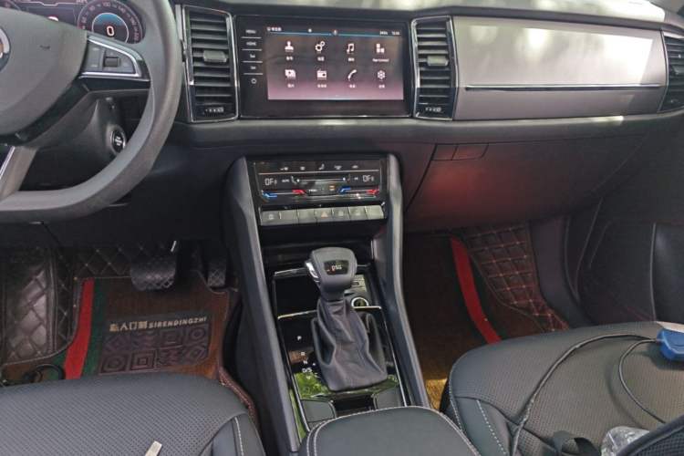 Used Skoda Kodiaq 2021 TSI330 5-Seat Two-Wheel Drive Comfort Edition Gear Lever