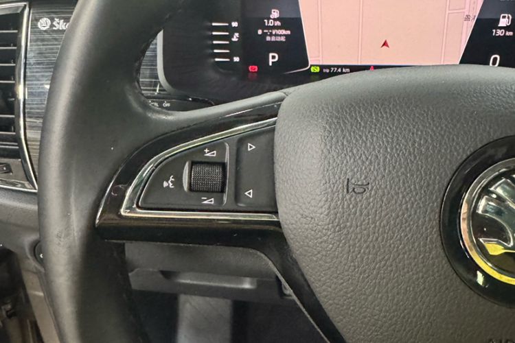 Used Skoda Kodiaq 2021 TSI330 7-Seater Two-Wheel-Drive Luxury Plus Edition Interior 1
