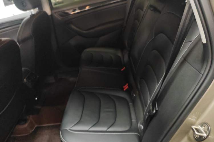 Used Skoda Kodiaq 2021 TSI330 5-Seater Two-Wheel-Drive Luxury Plus Edition Interior 4