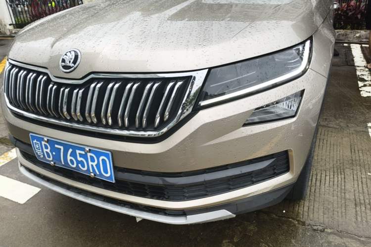 Used Skoda Kodiaq 2021 TSI330 7-Seater Two-Wheel-Drive Luxury Plus Edition Left Front Headlight