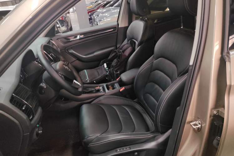 Used Skoda Kodiaq 2021 TSI330 5-Seater Two-Wheel-Drive Luxury Plus Edition Left Front Seat