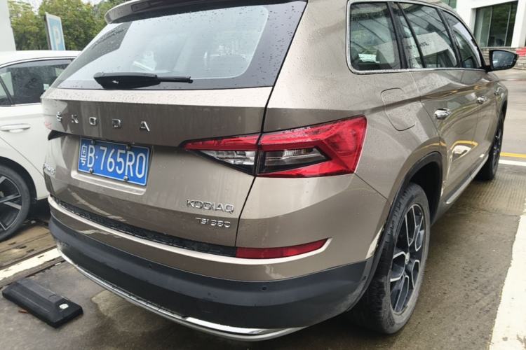 Used Skoda Kodiaq 2021 TSI330 7-Seater Two-Wheel-Drive Luxury Plus Edition Right Rear Taillight