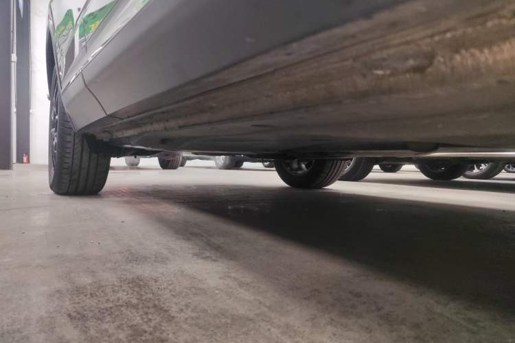 Used Skoda Kodiaq 2021 TSI330 7-Seater Two-Wheel-Drive Luxury Plus Edition Right Side Sill