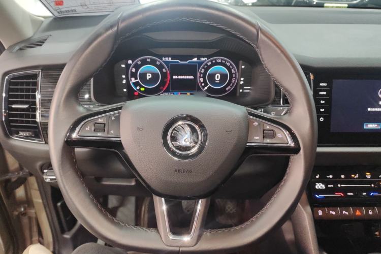 Used Skoda Kodiaq 2021 TSI330 5-Seater Two-Wheel-Drive Luxury Plus Edition Steering Wheel
