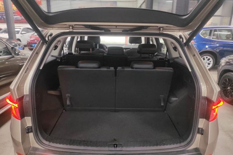 Used Skoda Kodiaq 2021 TSI330 7-Seater Two-Wheel-Drive Luxury Plus Edition Trunk