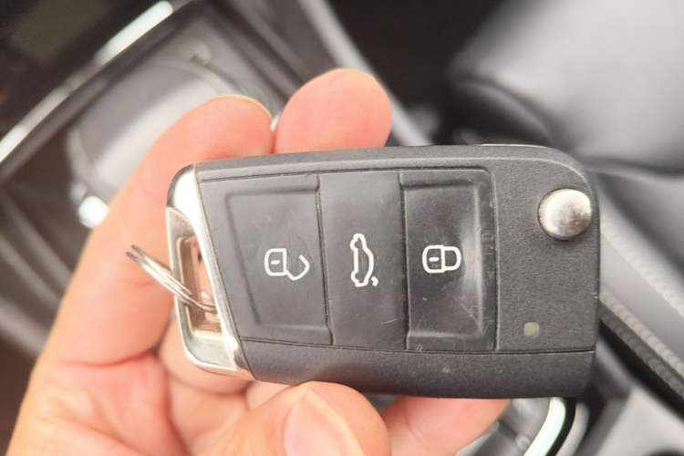 Used Skoda Kodiaq 2021 TSI330 7-Seater Two-Wheel-Drive Luxury Plus Edition Vehicle Key