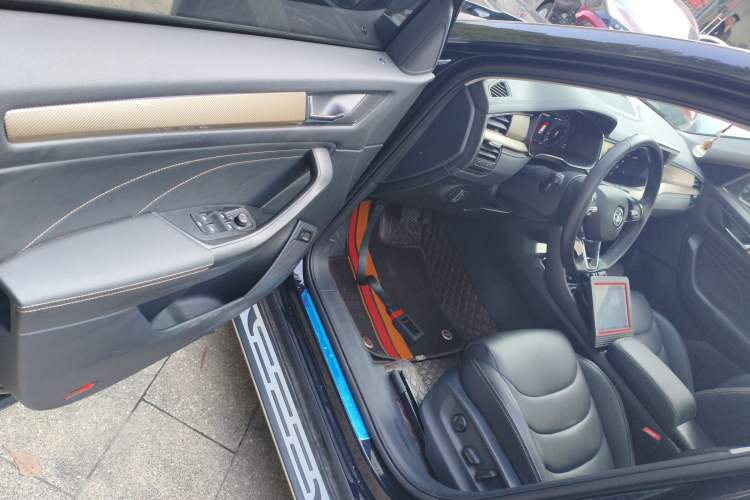 Used Skoda Kodiaq 2022 Restyled TSI330 7-Seater Two-Wheel-Drive Luxury Edition Driver Seat