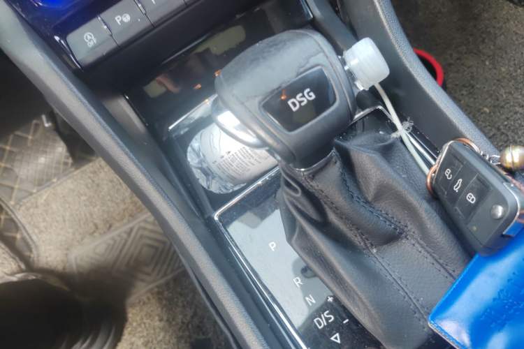 Used Skoda Kodiaq 2022 TSI330 7-Seater Two-Wheel-Drive Luxury Edition Gear Lever