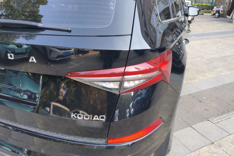 Used Skoda Kodiaq 2022 Restyled TSI330 7-Seater Two-Wheel-Drive Luxury Edition Right Rear Taillight