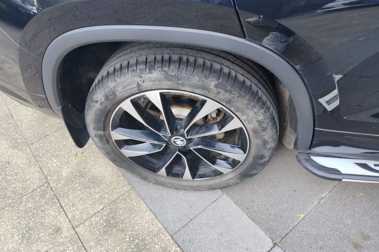 Used Skoda Kodiaq 2022 Restyled TSI330 7-Seater Two-Wheel-Drive Luxury Edition Right Rear Wheel Hub