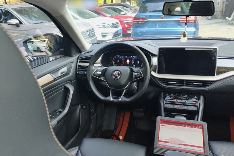 Used Skoda Kodiaq 2022 Restyled TSI330 7-Seater Two-Wheel-Drive Luxury Edition Steering Wheel