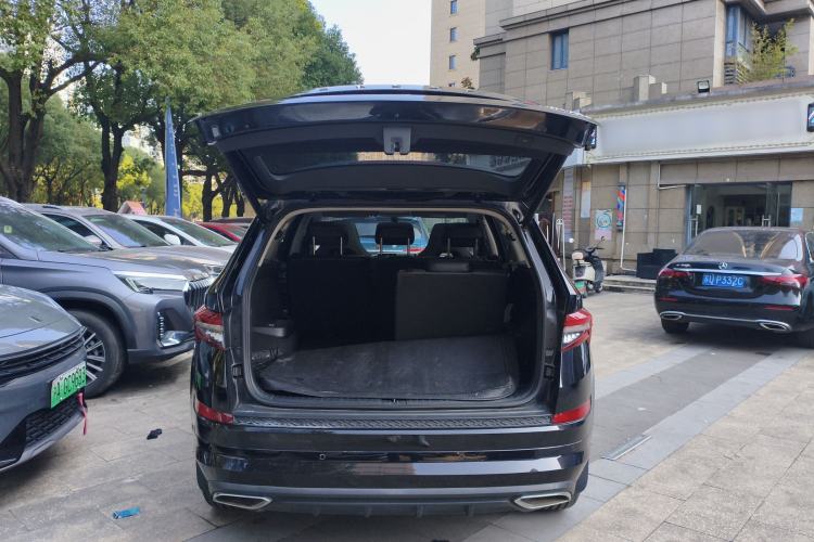 Used Skoda Kodiaq 2022 Restyled TSI330 7-Seater Two-Wheel-Drive Luxury Edition Trunk