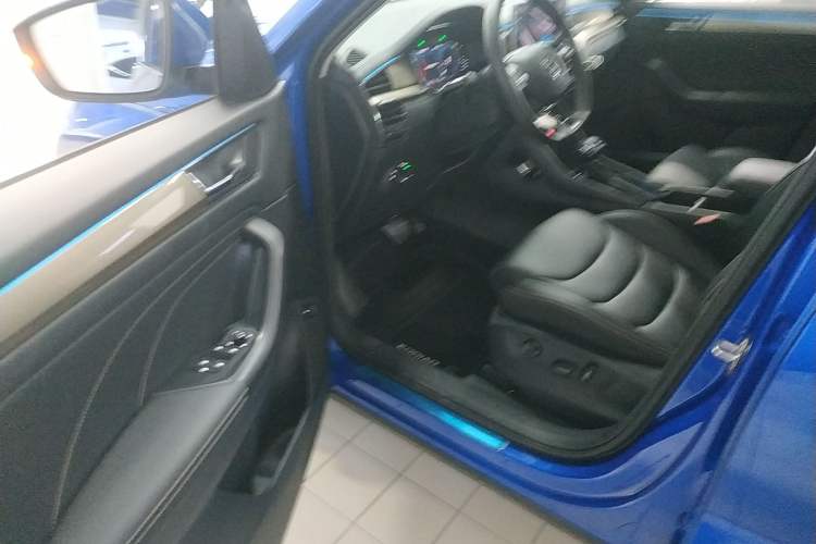 Used Skoda Kodiaq 2022 TSI330 7-Seater Two-Wheel-Drive Luxury Edition Driver Seat