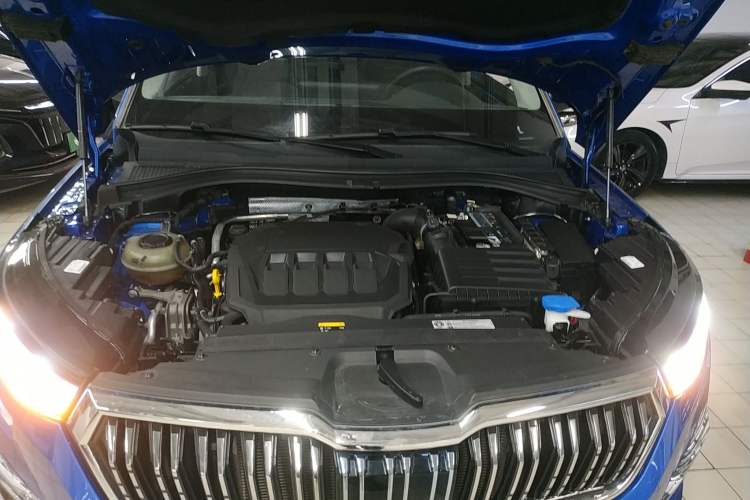 Used Skoda Kodiaq 2022 TSI330 7-Seater Two-Wheel-Drive Luxury Edition Engine Bay
