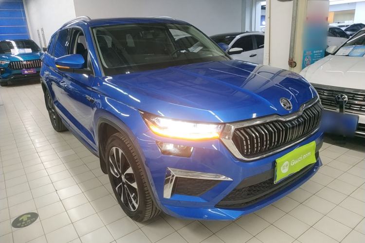 Used Skoda Kodiaq 2022 TSI330 7-Seater Two-Wheel-Drive Luxury Edition Front Right 45 Deg