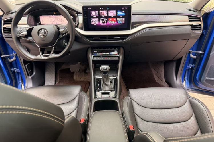 Used Skoda Kodiaq 2022 TSI330 7-Seater Two-Wheel-Drive Luxury Edition Interior 7