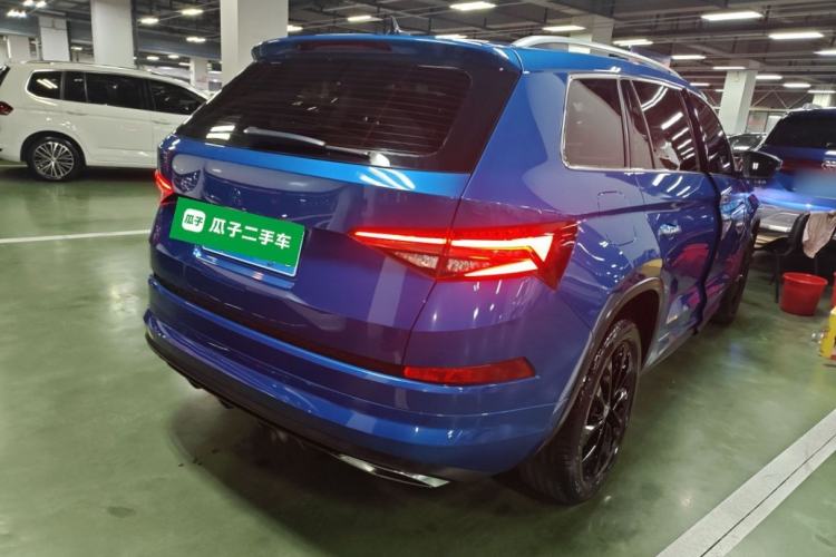 Used Skoda Kodiaq 2022 TSI330 7-Seater Two-Wheel-Drive Luxury Edition Rear Right 45 Deg
