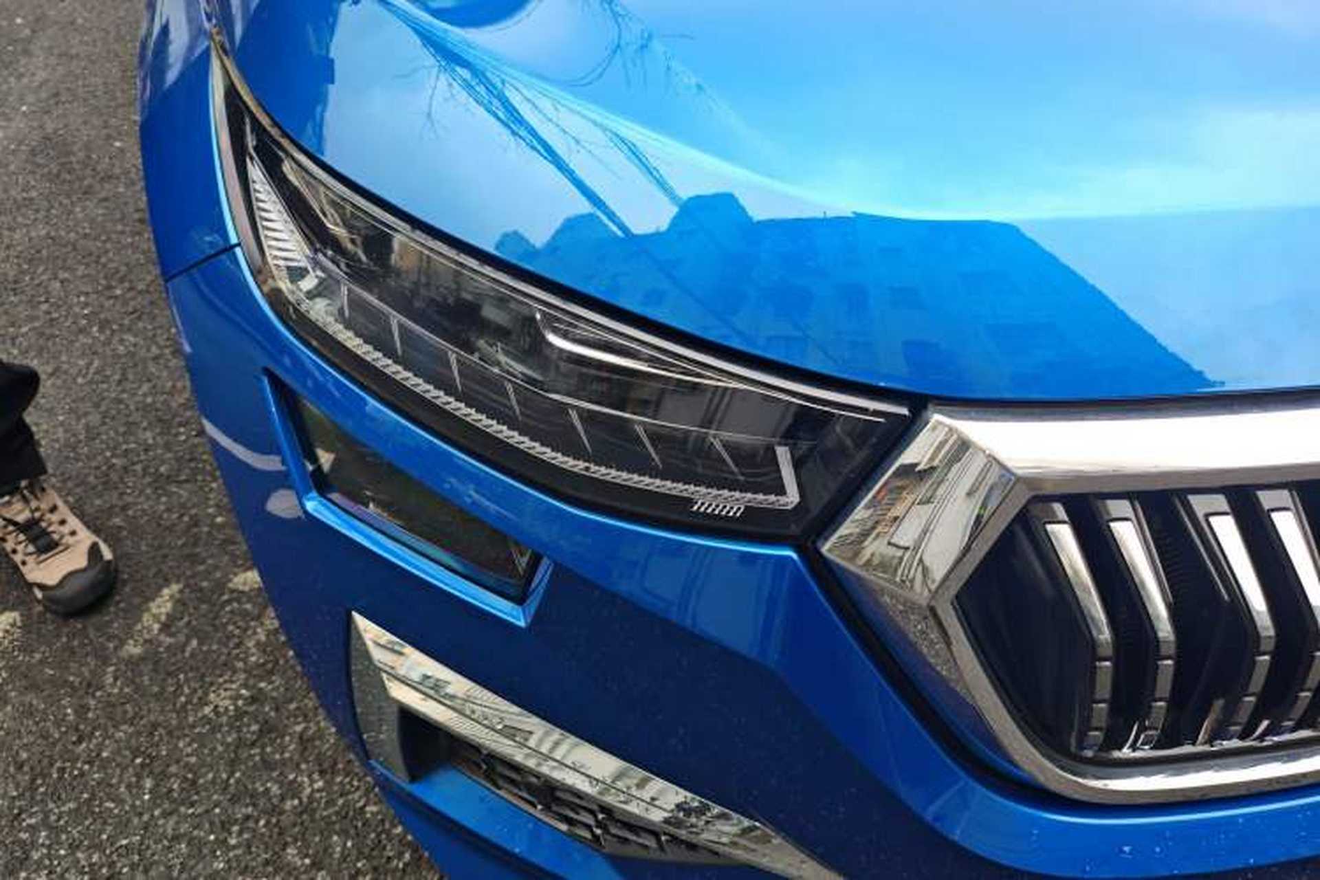 Used Skoda Kodiaq 2022 TSI330 7-Seater Two-Wheel-Drive Luxury Edition Right Front Headlight